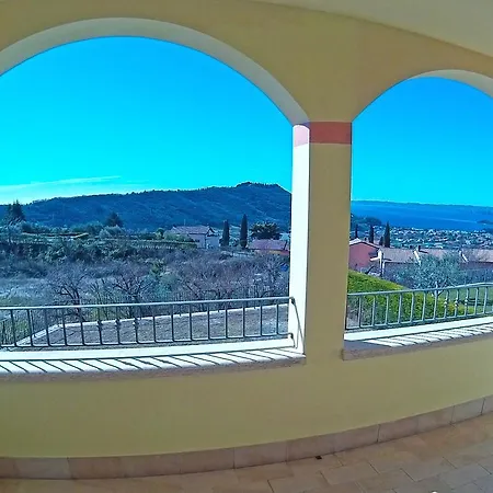 Benvenuto Apartment *