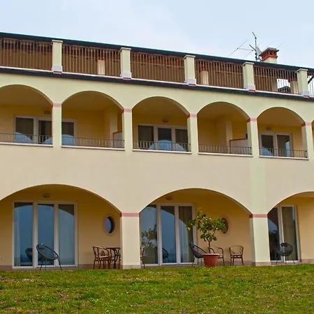 Benvenuto Apartment Costermano sul Garda